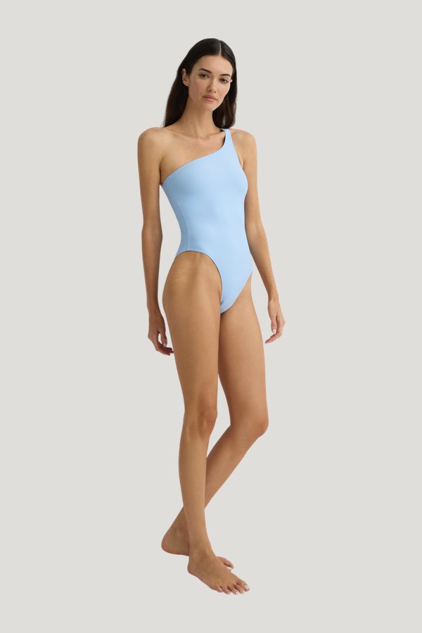 Phoebe One Piece - Cornflower (Singuleur®) — model side