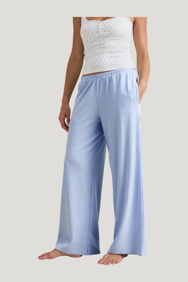 Pyjama Bottoms - Baby — model side