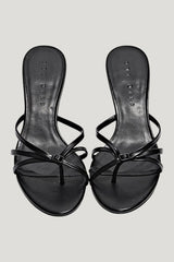 Rommy Heel — model front