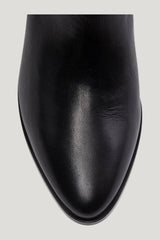 Saga Boot in Black Leather — model side