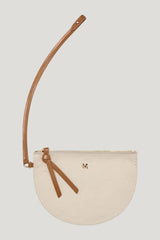 Shell Beach Bag - Natural — model side