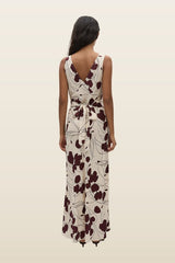 Signe Maxi Dress Dandelion Floral Bordeaux — model back
