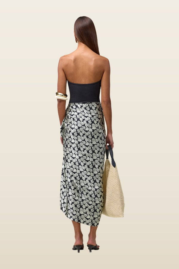 Silk Sarong (Palm Beach Shell) — model back