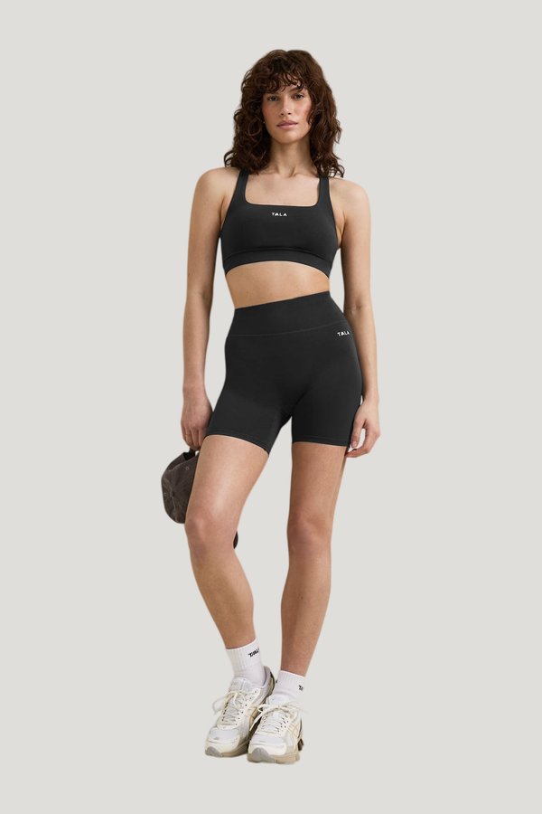 SkinLuxe Cycling Short - Shadow — model front