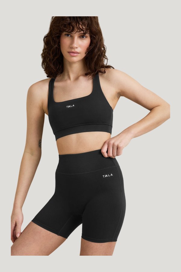 SkinLuxe Cycling Short - Shadow — model side