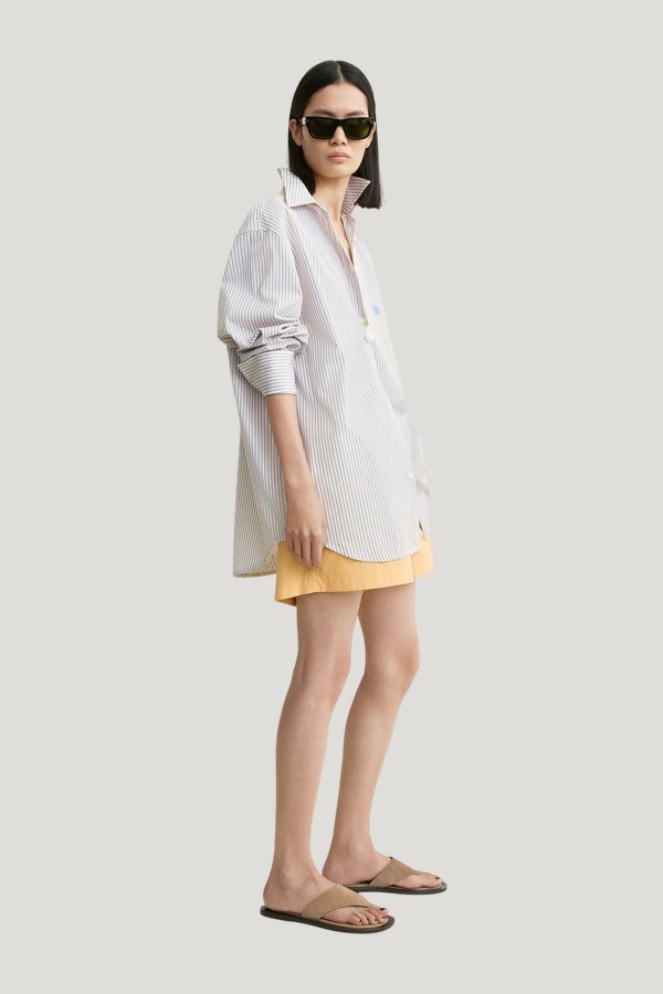 Striped summer shirt — model side