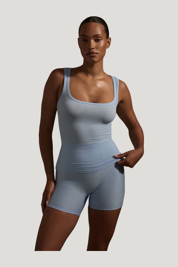 Tash Tank Long - Sky Lightweight Rib — model front