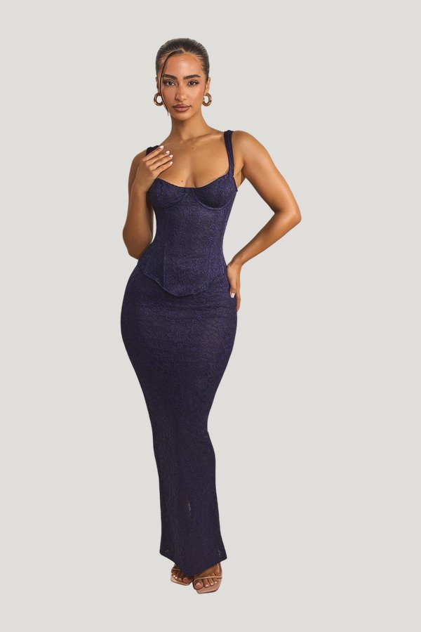 The Cinched Lace Corset — carry 2