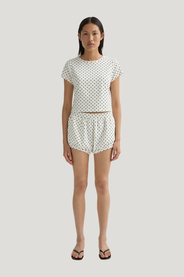 Tommy Tee — model front