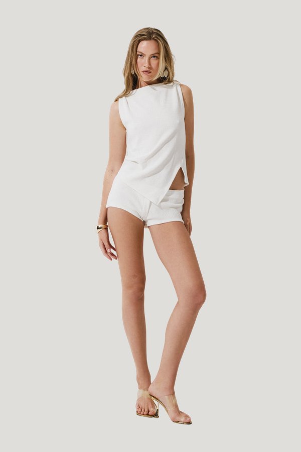 Towel Billie top in Blanc — model front