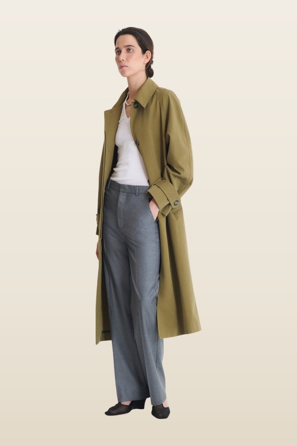 Trench Brume Kaki — model back