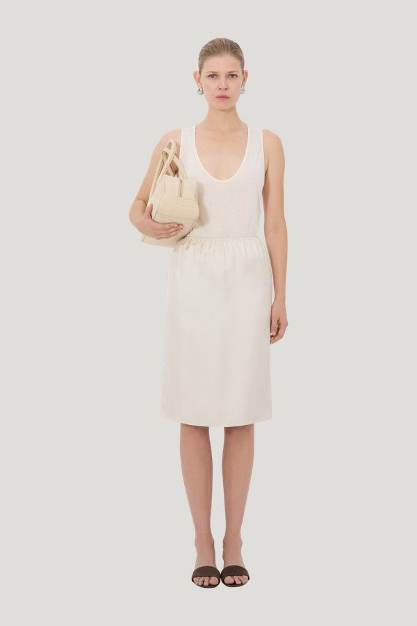 VASALI Silk twill skirt — model front