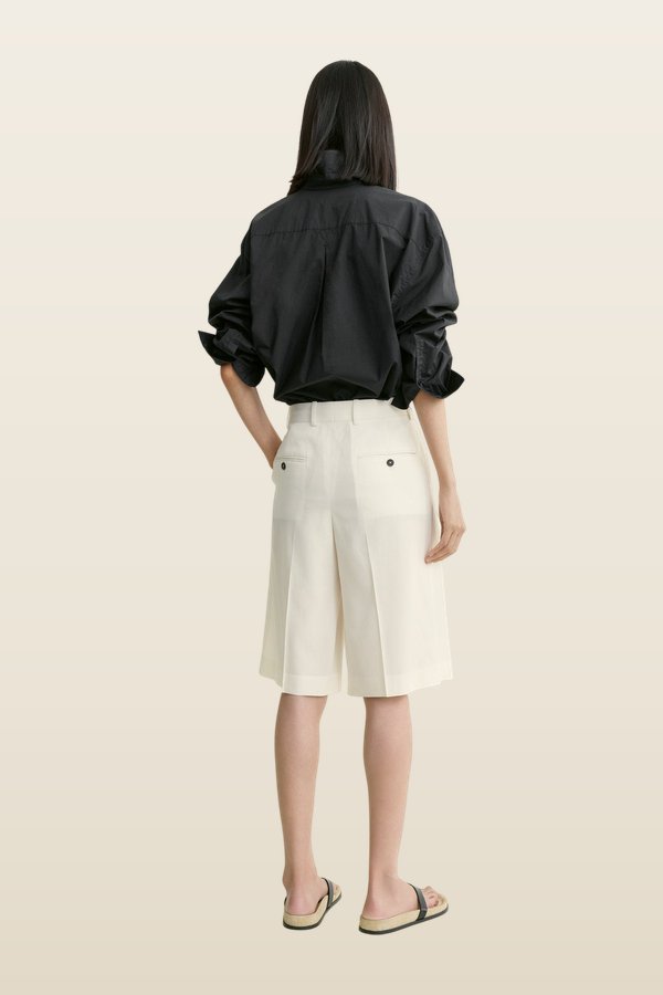 Wide tailored shorts — model back