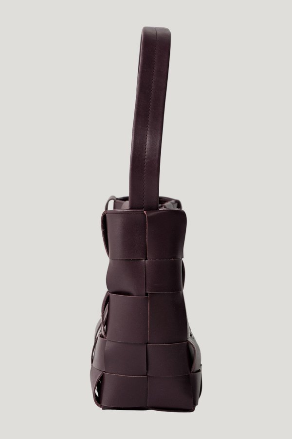 Woven Mini Tote — model front