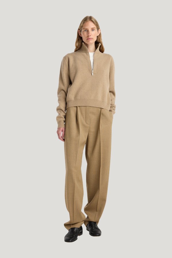 Zipped mouliné polo — model front